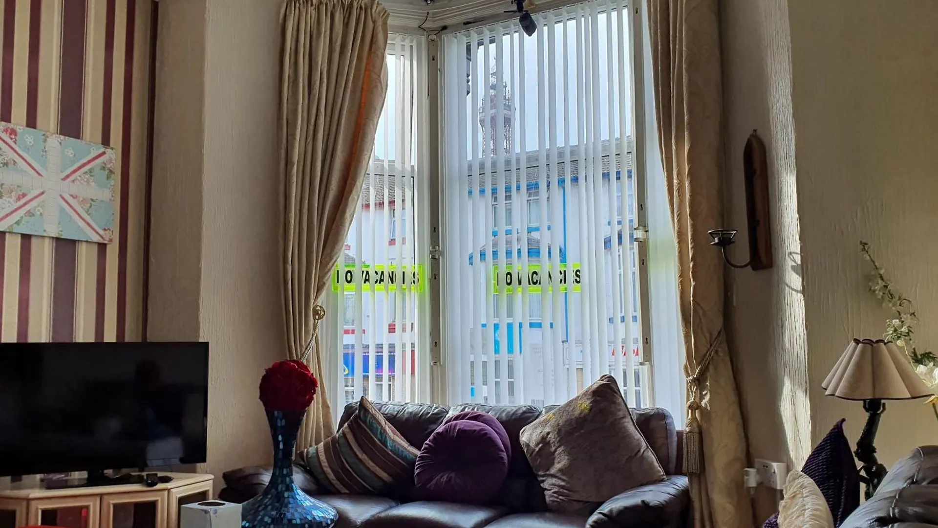 Bed & Breakfast Windsor House Hotel Blackpool United Kingdom